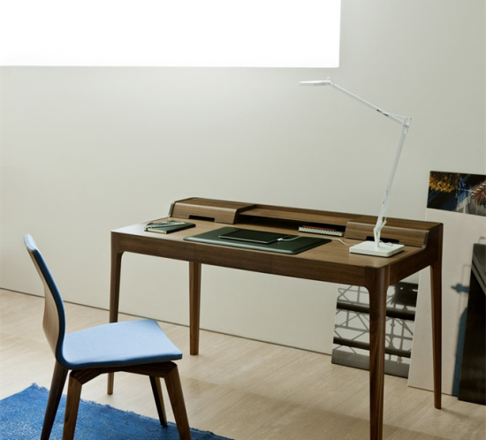 Saffo writing desk crafted by Porada